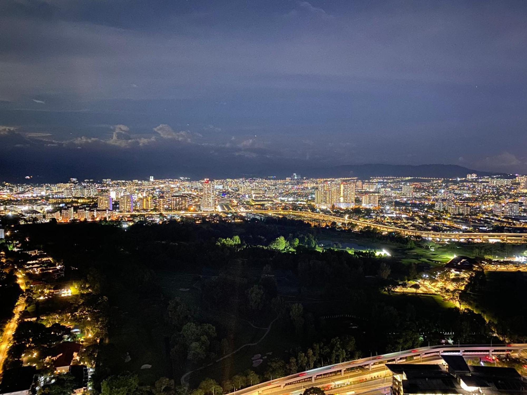 Eaton Residences Klcc By Leo Homestay Куала-Лумпур Екстер'єр фото
